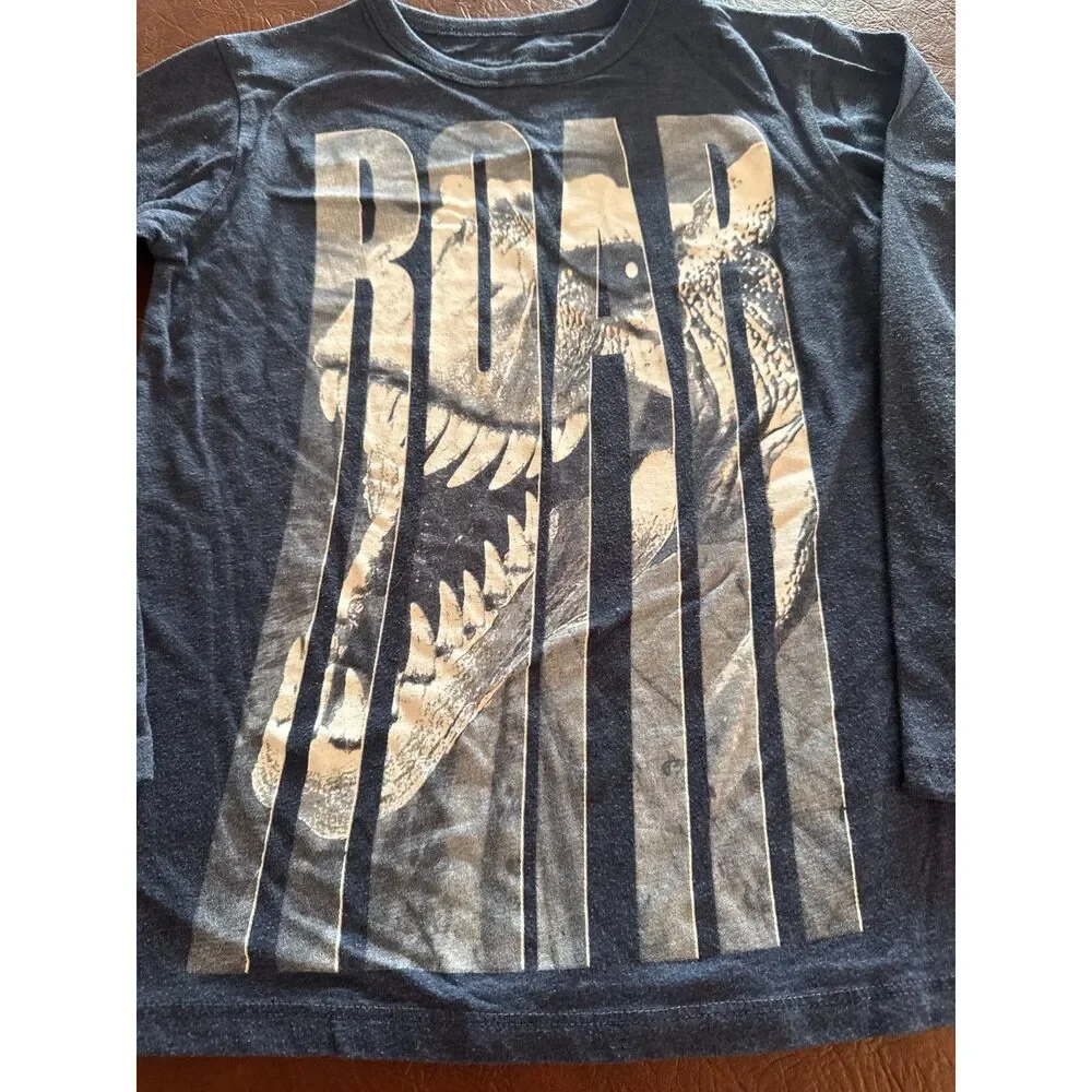 Boys M/M 7/8 The Children's Place Gray Long Sleeve Dino Shirt
